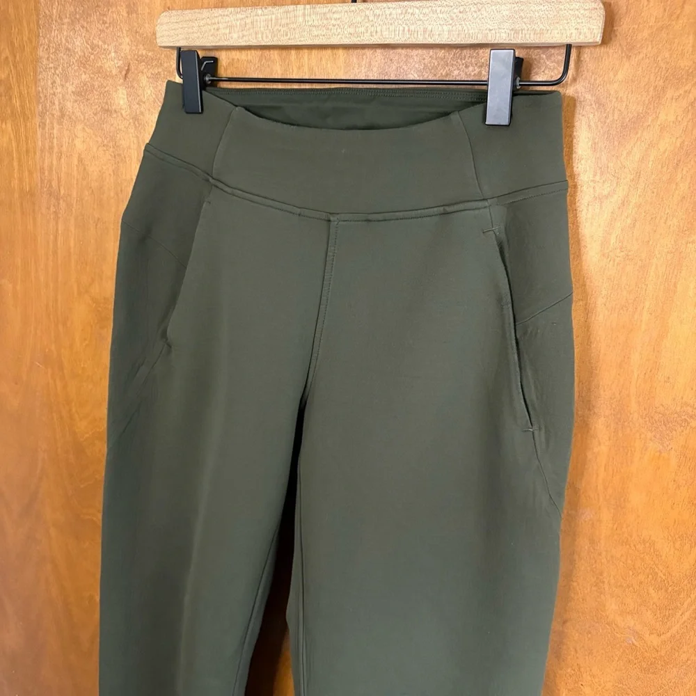 Lululemon Embrace The Space Jogger Pants Dark Olive Green 4 Hiking Gorpcore Gym